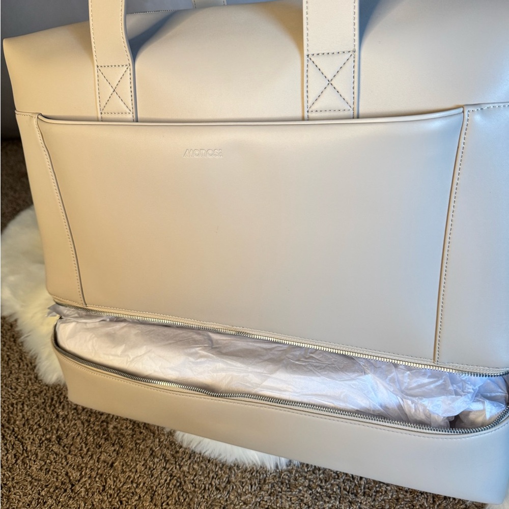 MONOS Metro Weekender - Ivory - Vegan Leather Travel Luggage - Picture 9 of 16